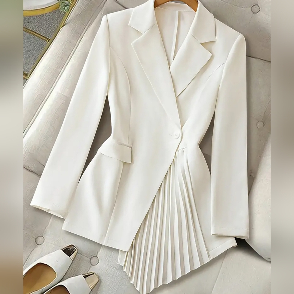 Ivory Blazer with Pleated Detail - Picture 1 of 6